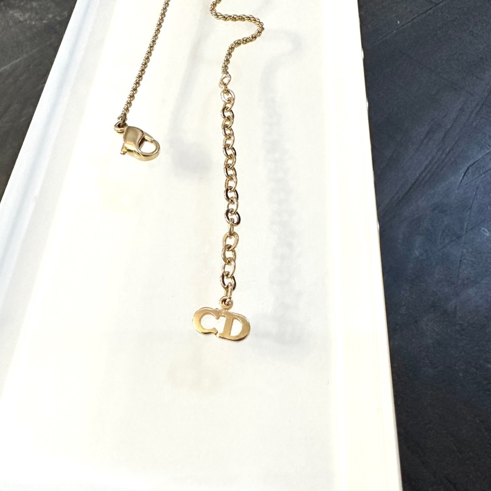 ❌SOLD❌ 💎 Christian Dior CD Logo Pendant Necklace - Picture 6 of 12